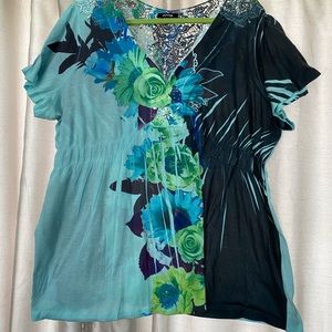 Lightweight tee. Lace on back